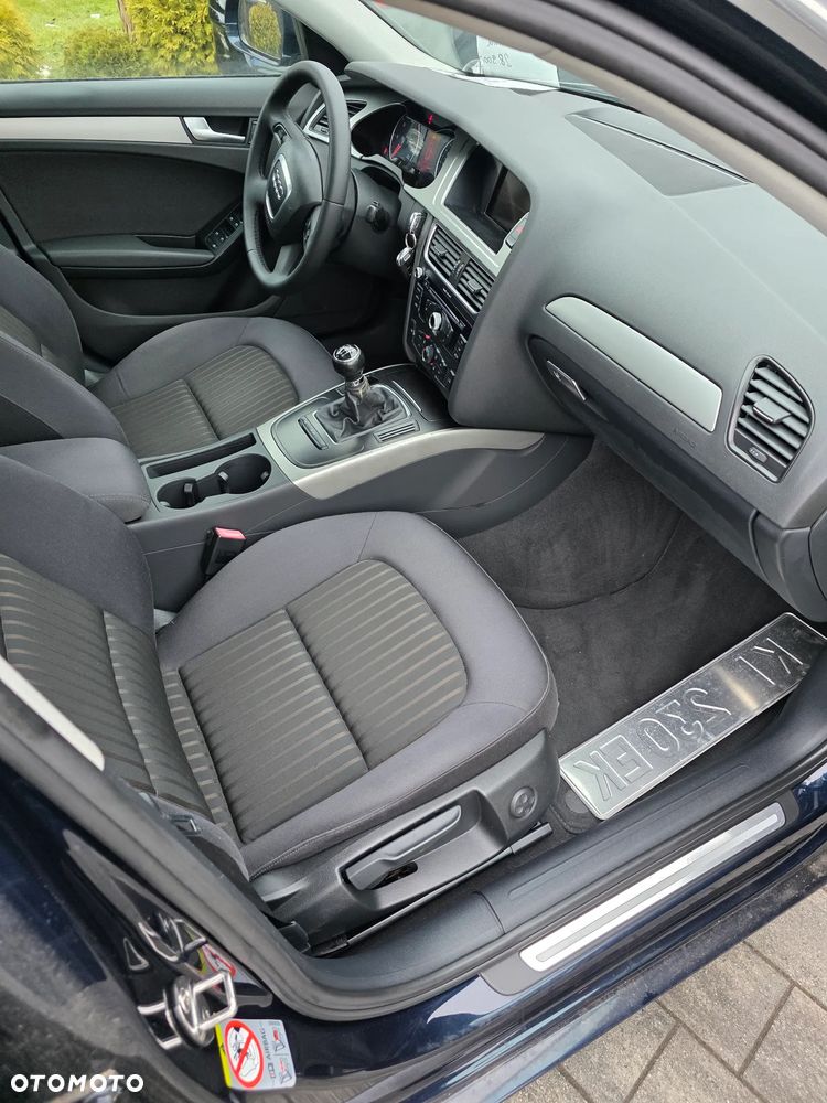 Audi A4 Avant 2.0 TDI DPF Ambiente - 7