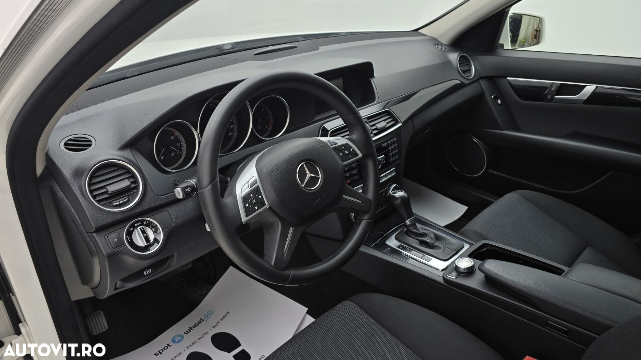 Mercedes-Benz C - 13