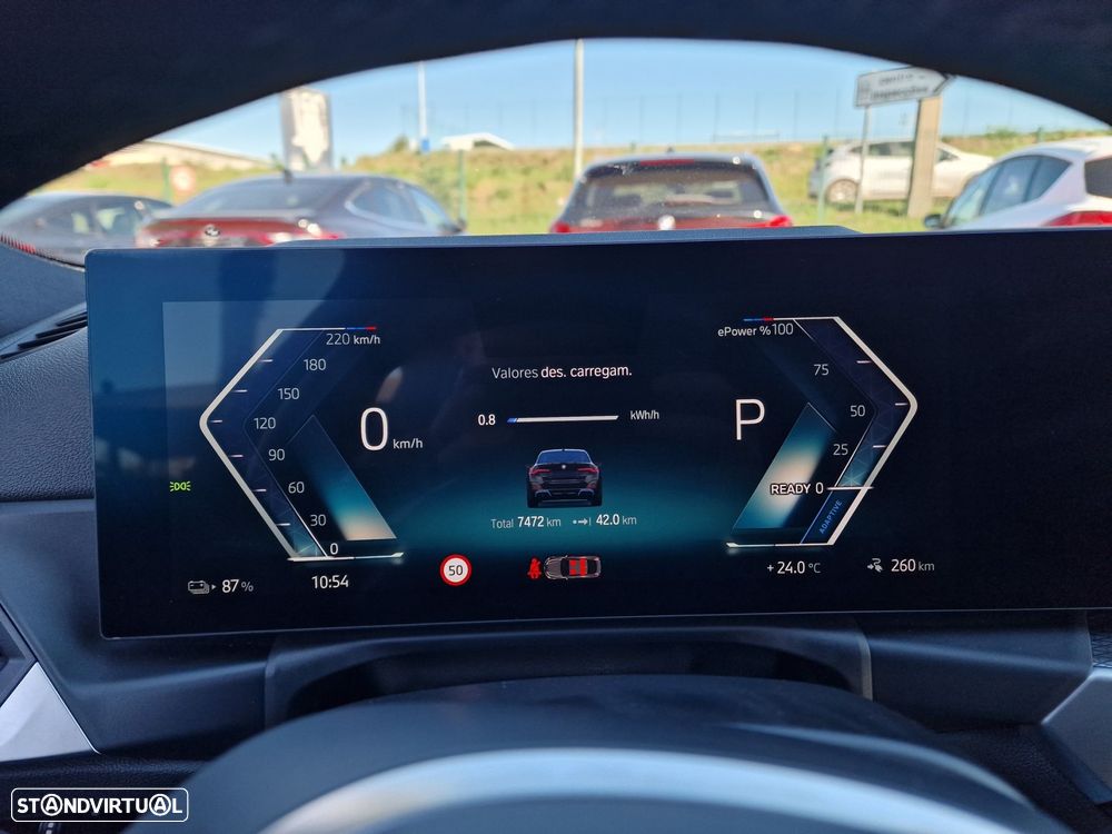 BMW i4 eDrive35 Desportiva M - 31