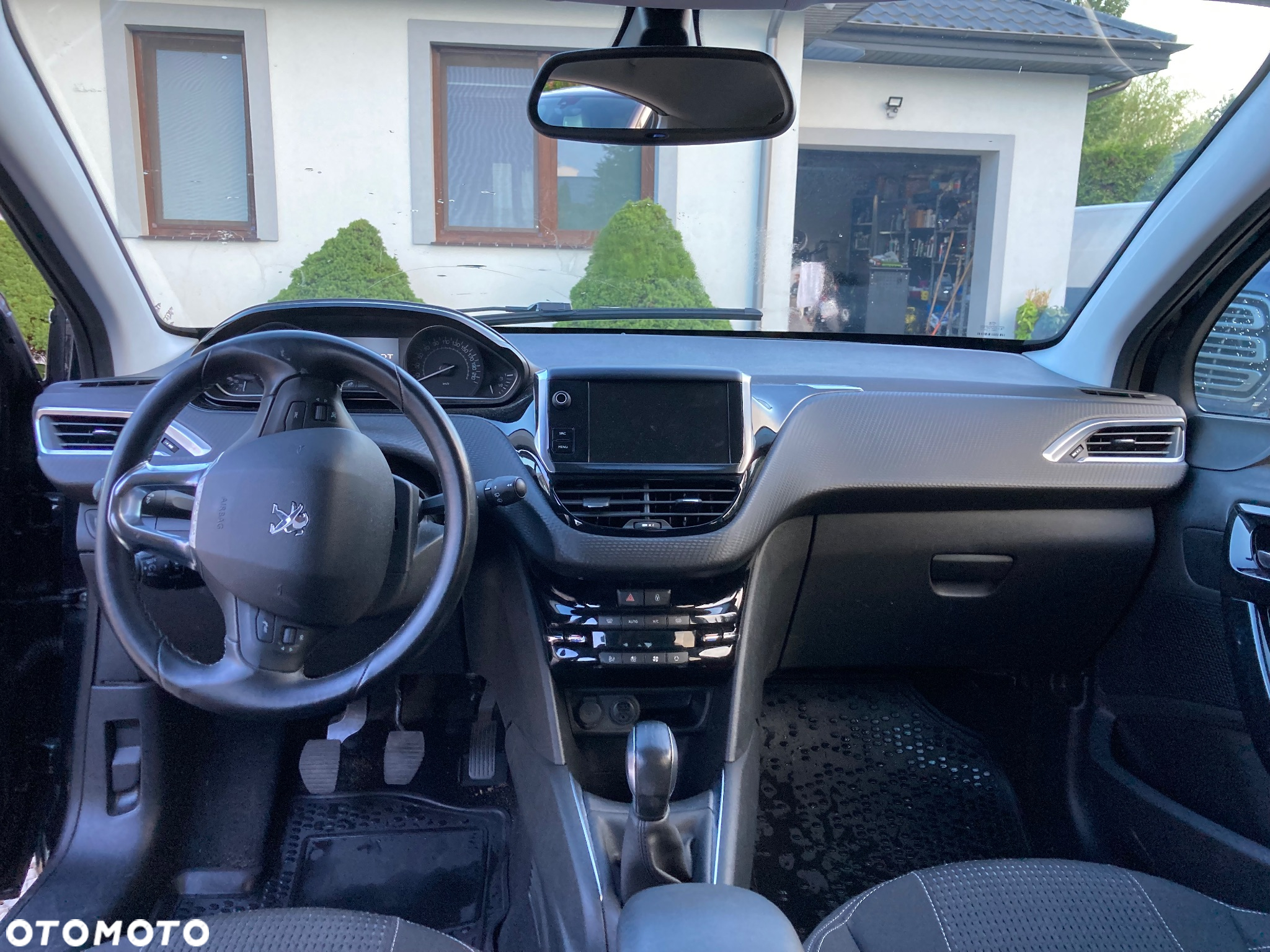Peugeot 208 1.2 PureTech Allure - 9