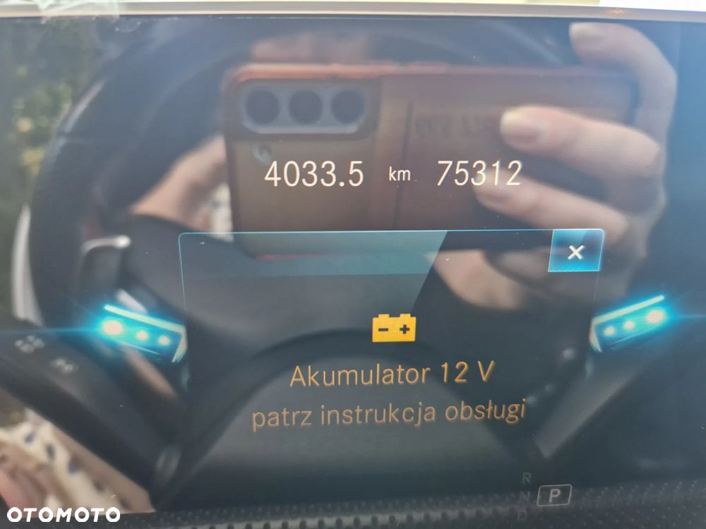 Mercedes-Benz CLA 220 4-Matic AMG Line 7G-DCT - 11