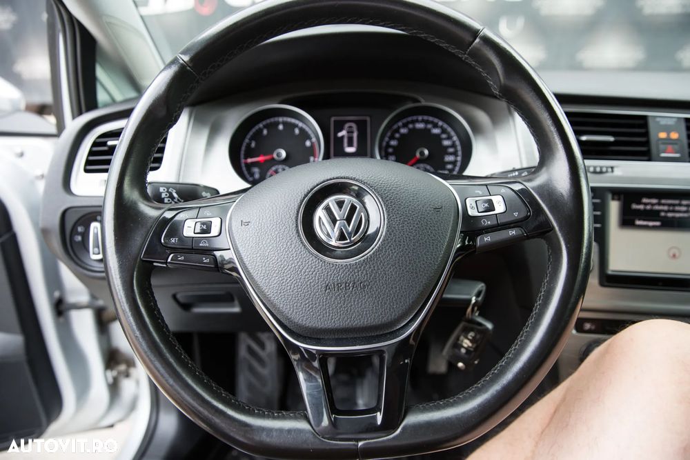 Volkswagen Golf 1.0 TSI BlueMotion Comfortline - 31