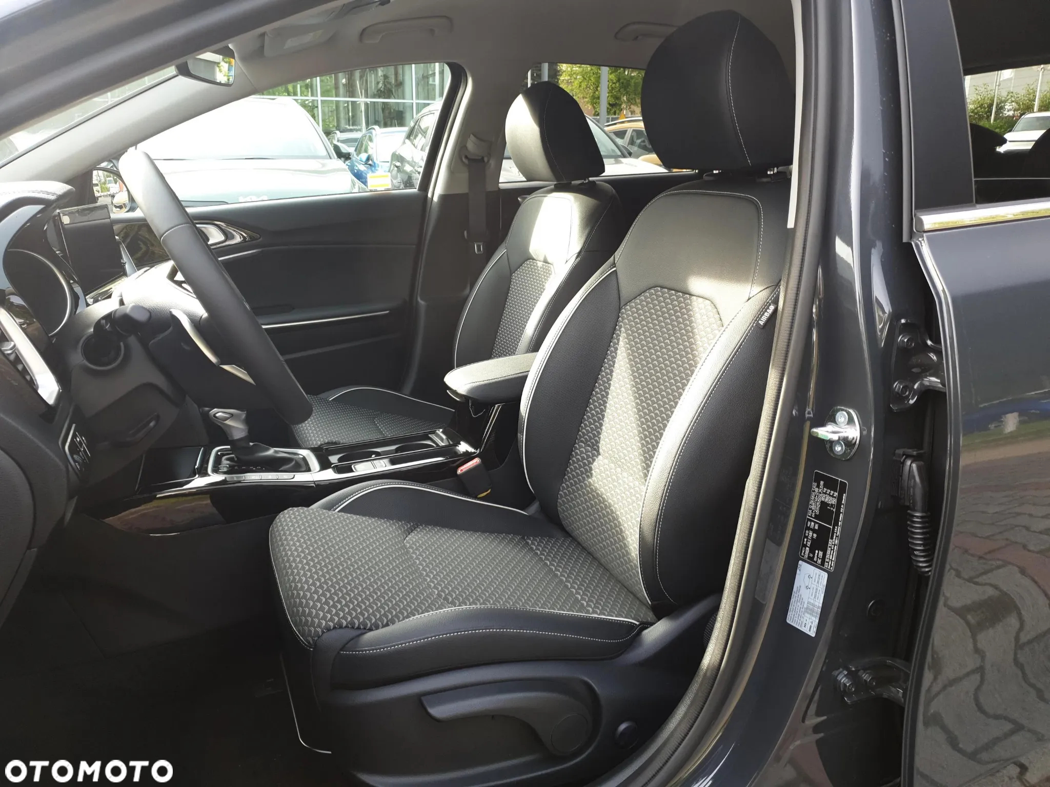 Kia Ceed 1.5 T-GDI Tribute DCT - 12