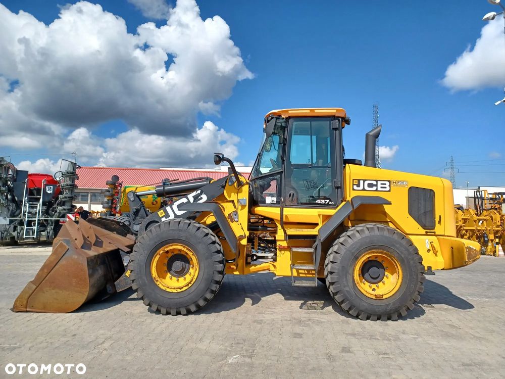 JCB 437ZX - 3
