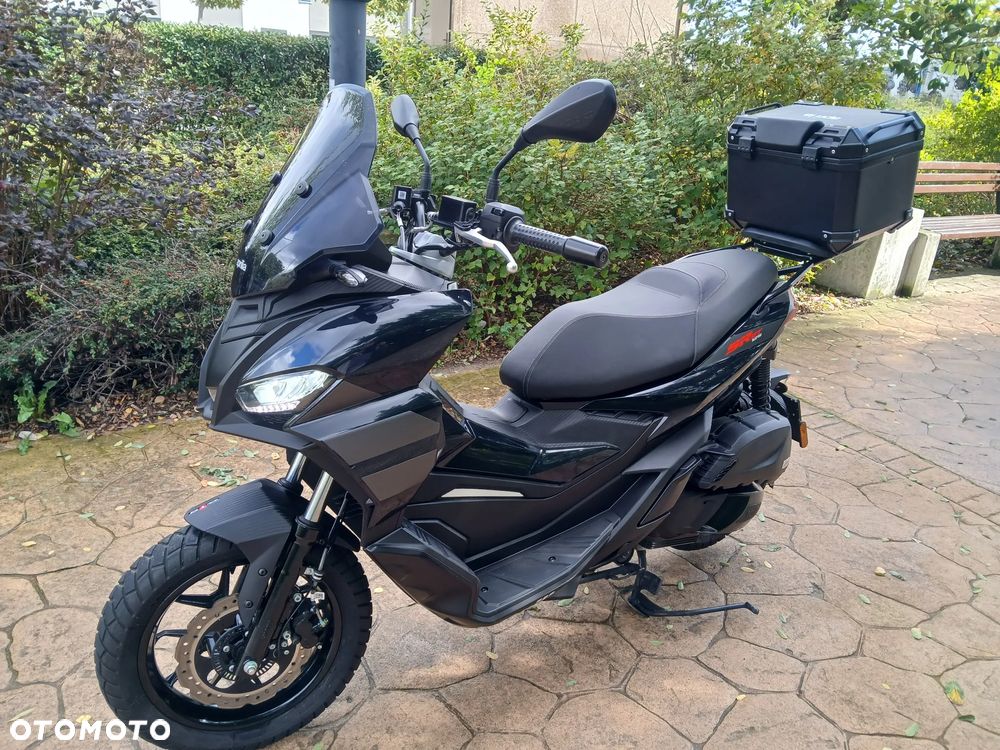 Aprilia SR - 10