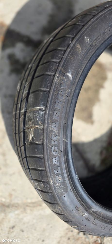 opona black arrow super dart 225/40r18 92 w nr. 4 - 2