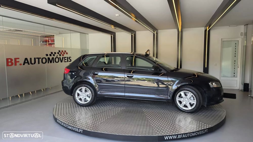 Audi A3 Sportback 2.0 TDi Attraction Business Line - 9