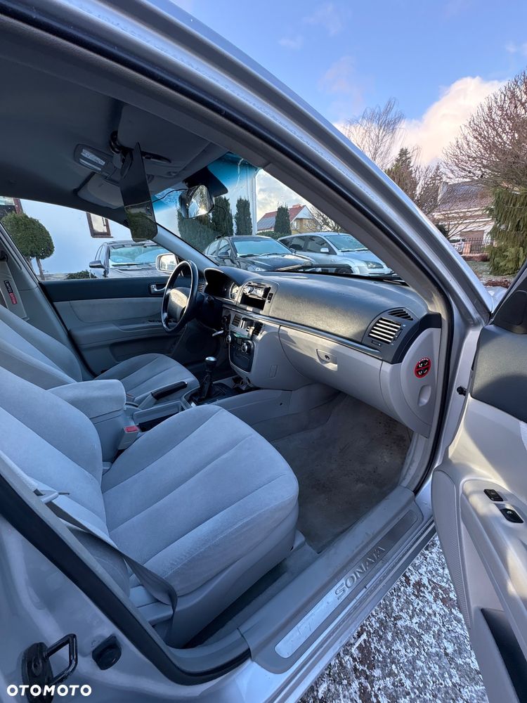 Hyundai Sonata 2.4 GLS - 17