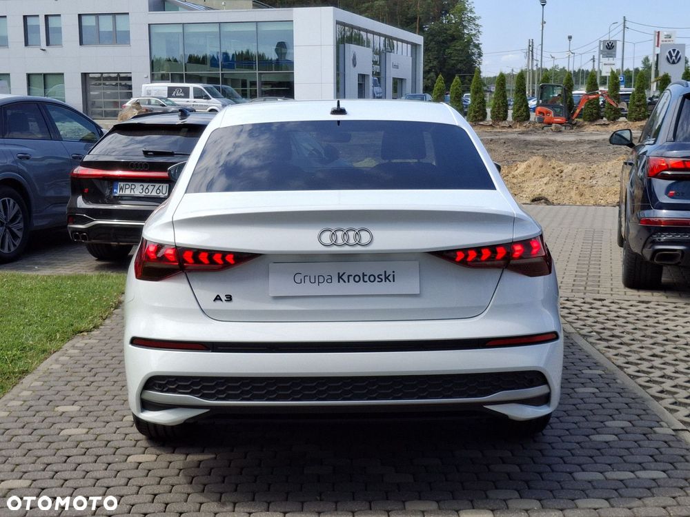 Audi A3 Limousine - 4