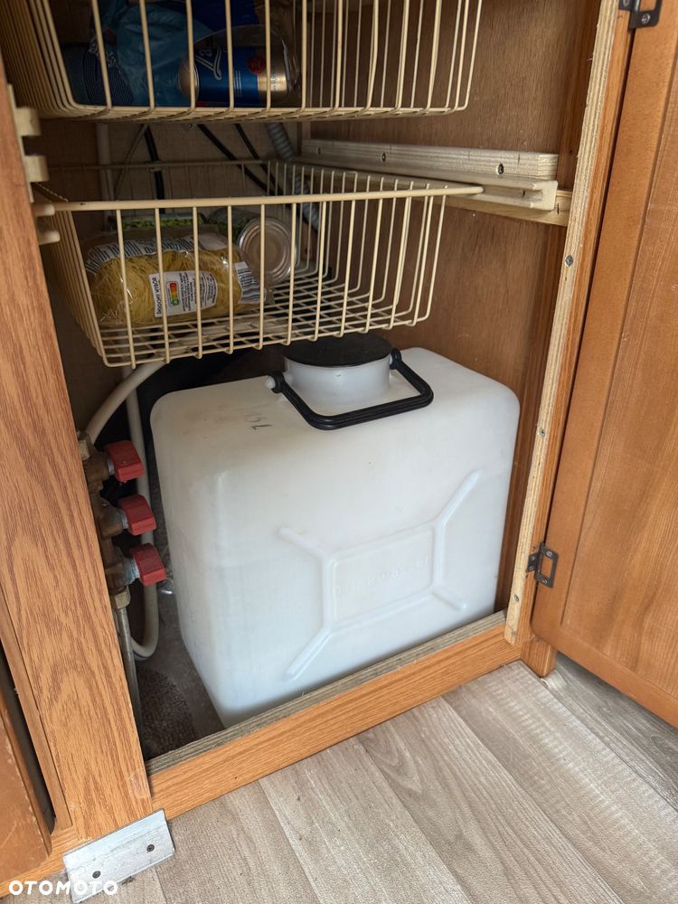 KNAUS - 19