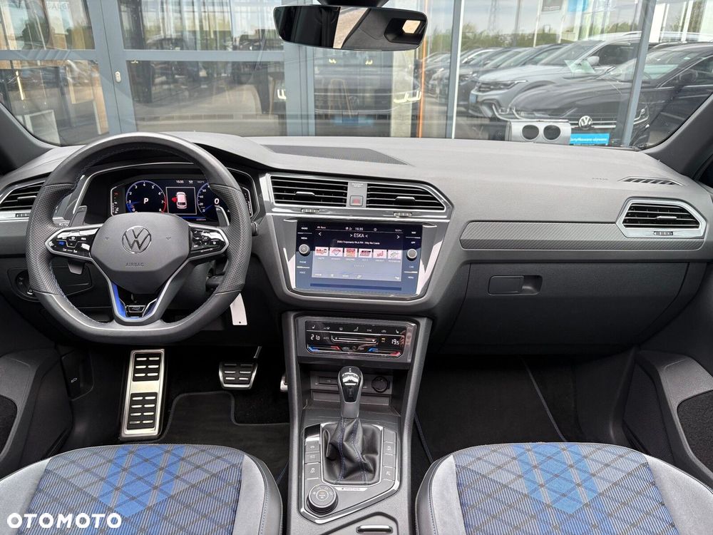 Volkswagen Tiguan - 10