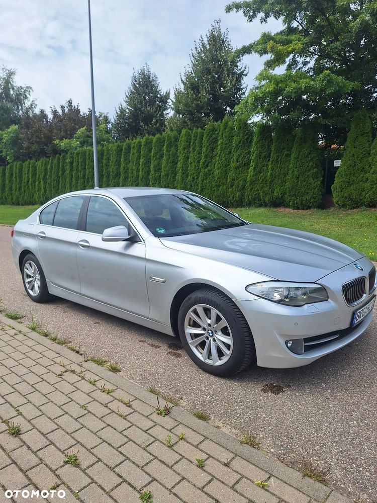 BMW Seria 5 520i - 2