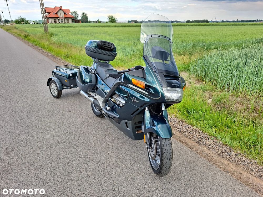 Honda ST - 5