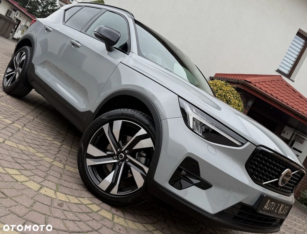 Volvo XC 40 B3 B DKG Plus Dark - 4