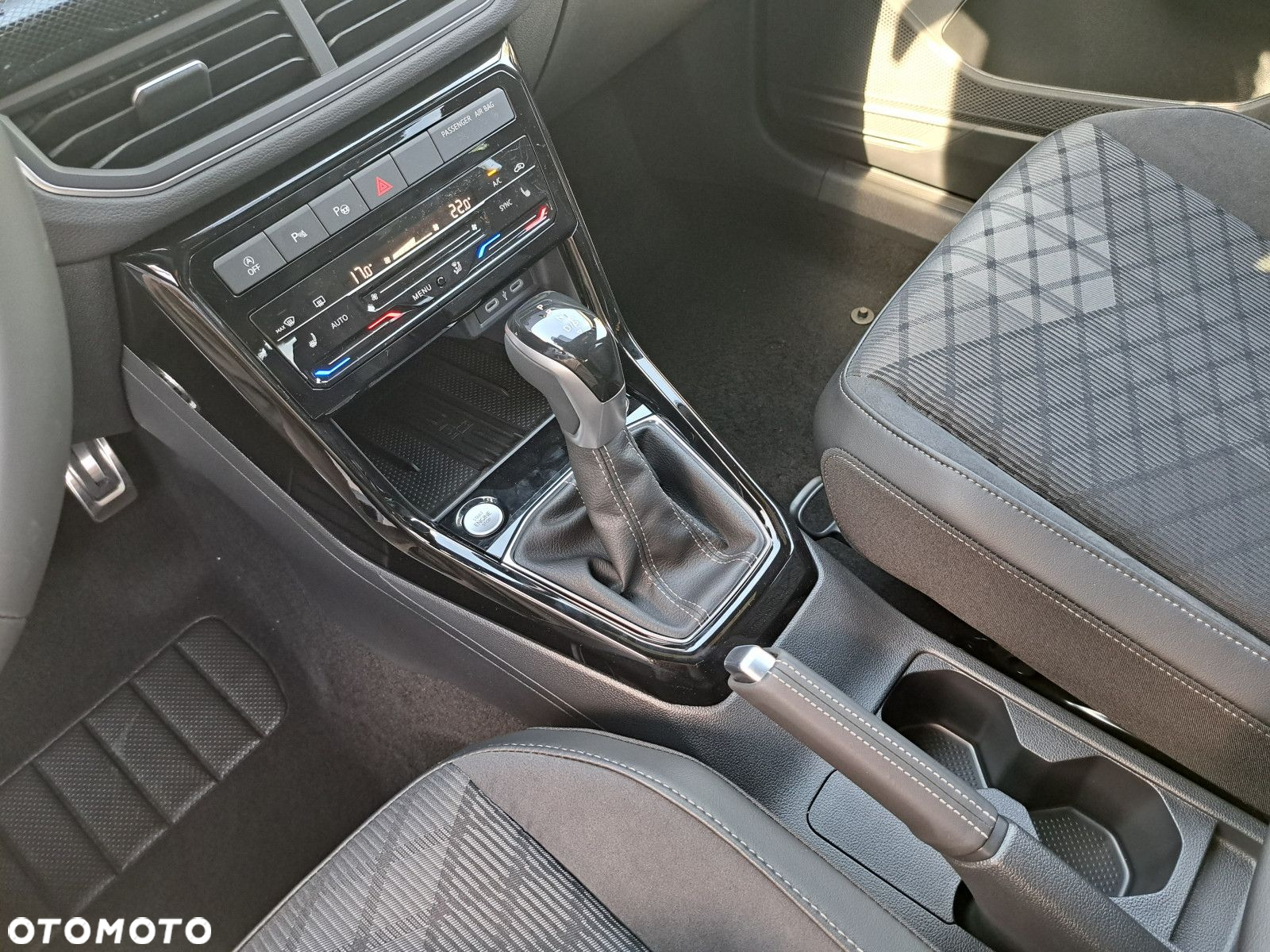 Volkswagen T-Cross 1.5 TSI ACT R-Line Plus DSG - 14