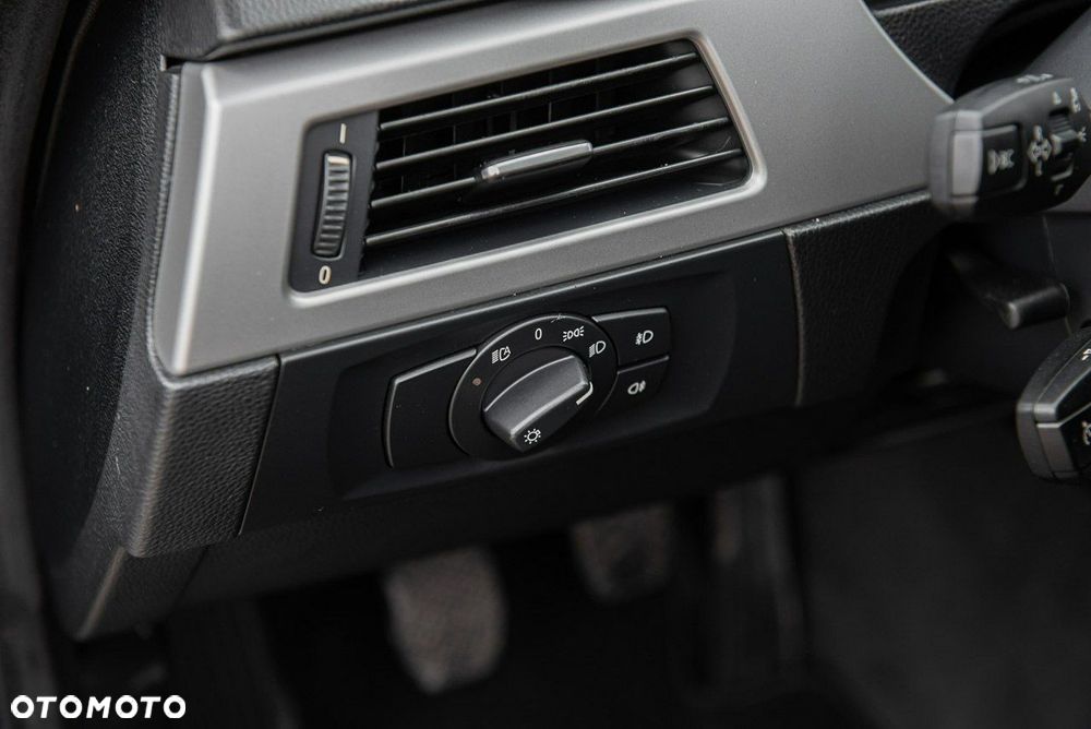 BMW Seria 3 - 24