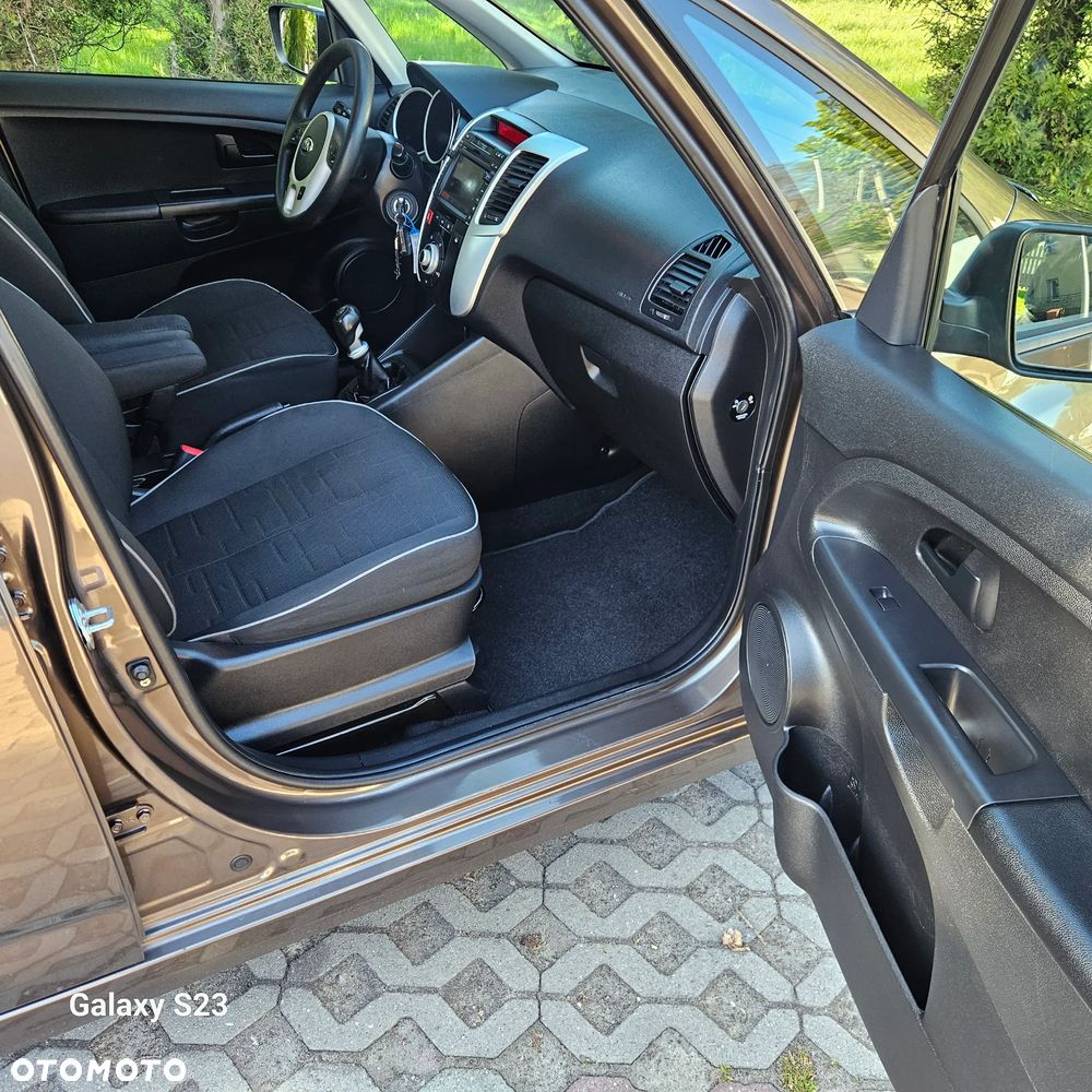 Kia Venga 1.4 CVVT Attract - 24