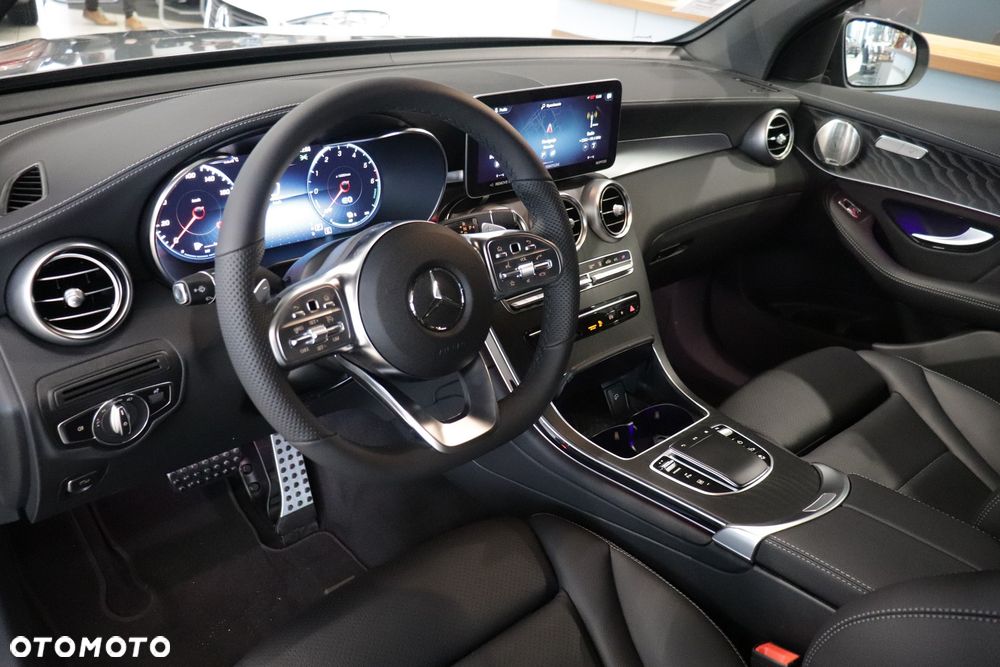 Mercedes-Benz GLC - 4