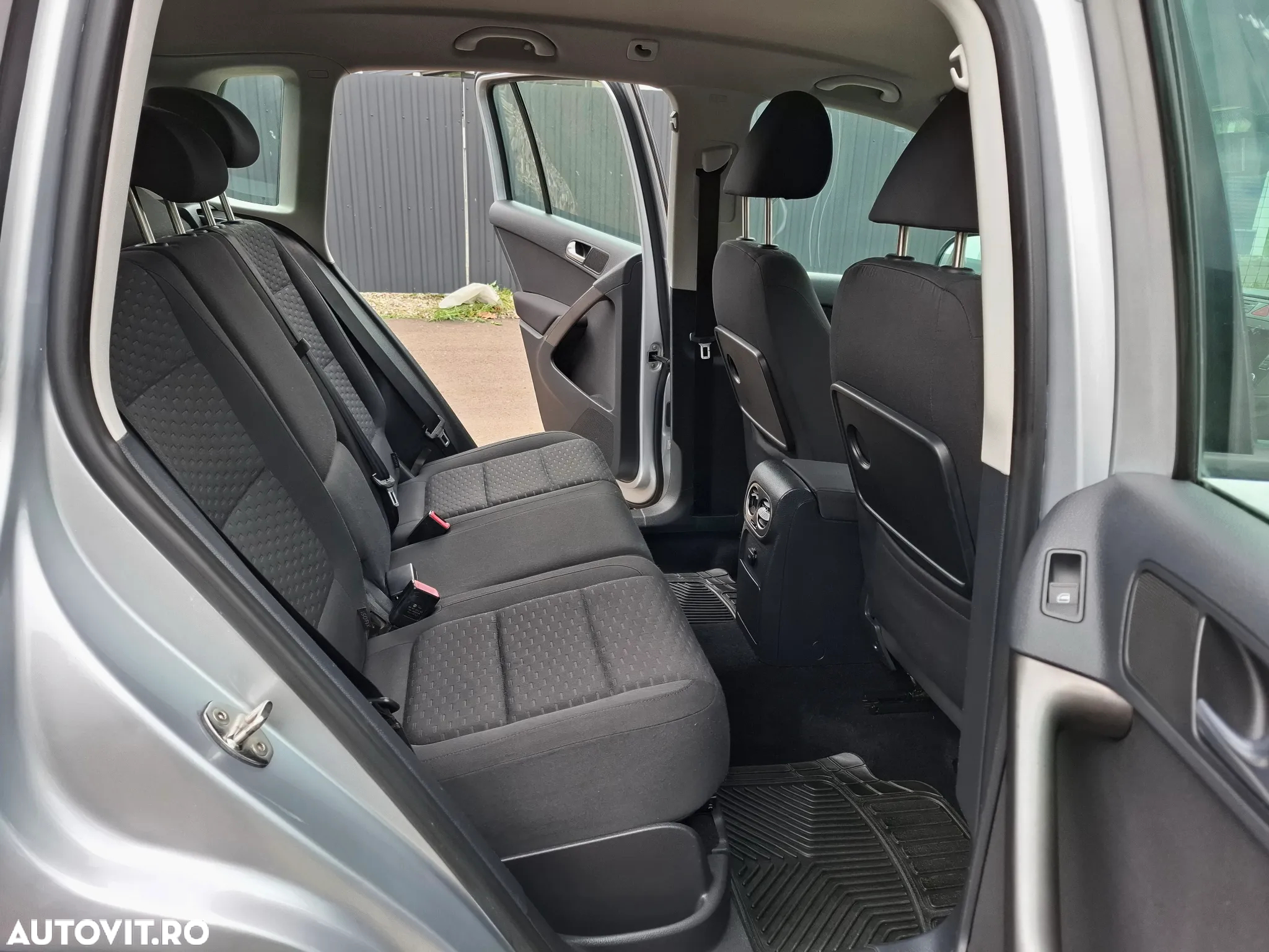 Volkswagen Tiguan 2.0 TDI 4Motion Sport & Style - 6