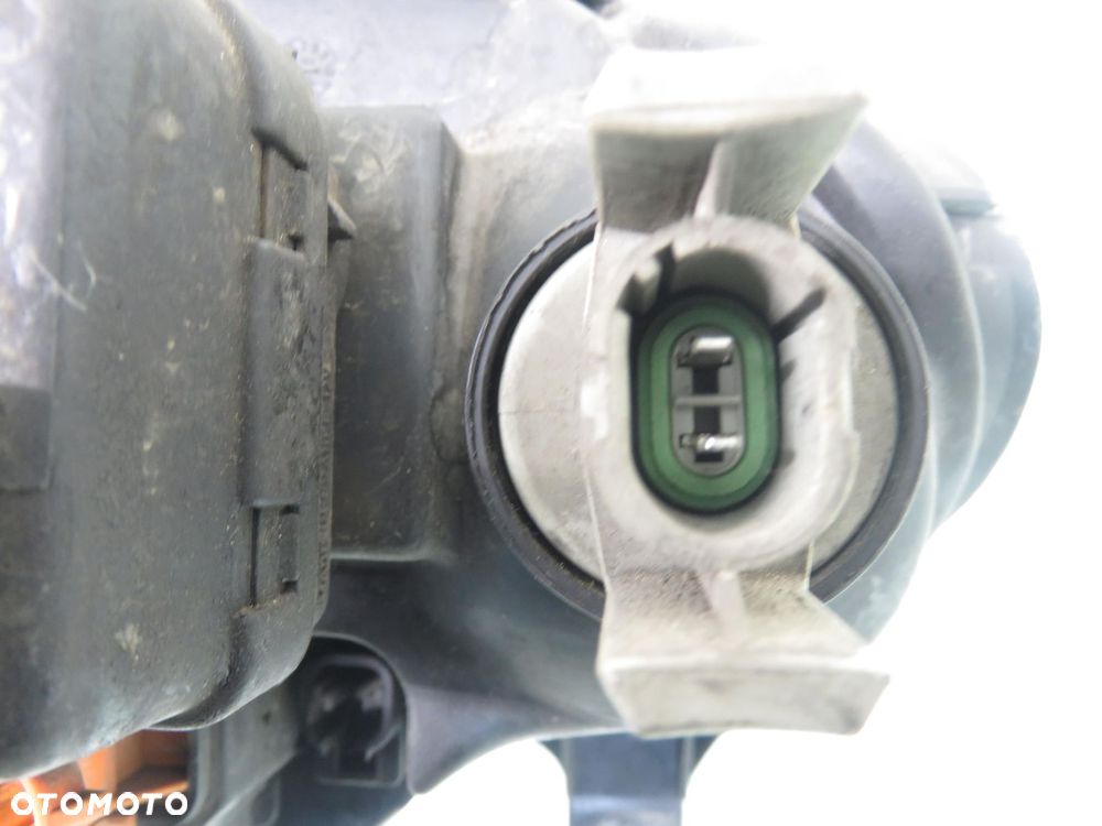 LAMPA PRAWA PRZEDNIA RENAULT MEGANE I LIFT 087462 - 8