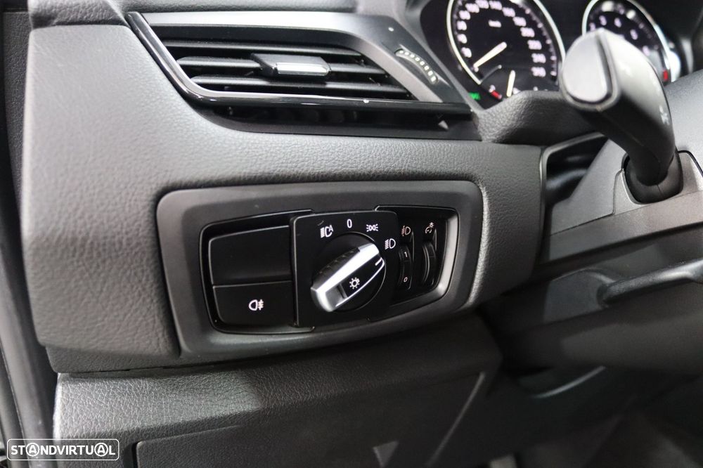 BMW 225xe Active Tourer Advantage - 11