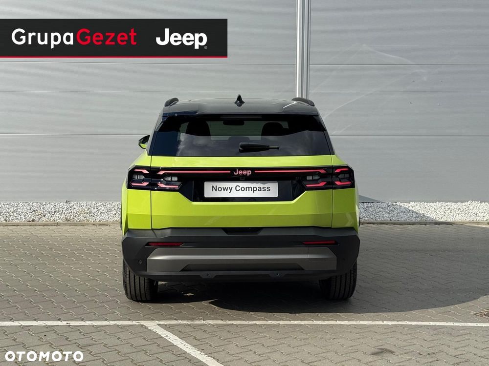 Jeep Compass - 4