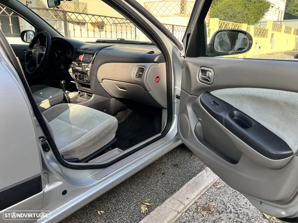 Nissan Almera 1.5 Comfort ABS+AC - 26