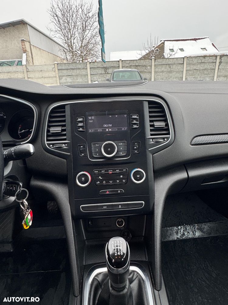Renault Megane ENERGY TCe Business - 10