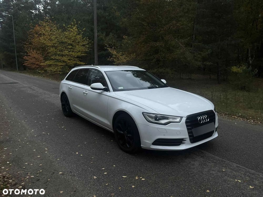 Audi A6 Avant - 16