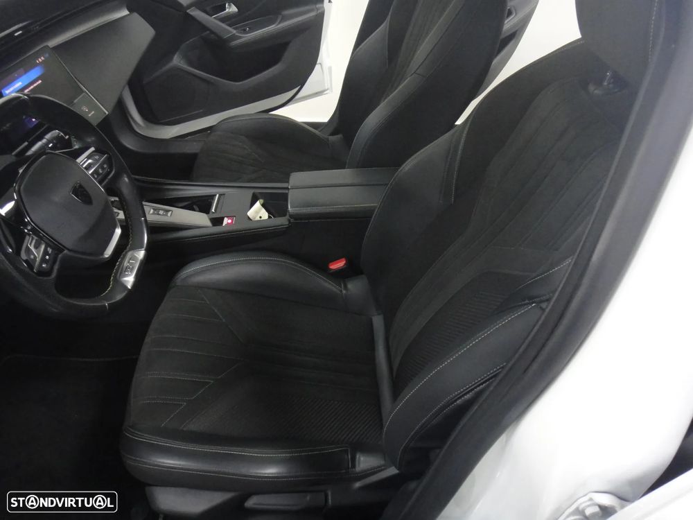 Peugeot 308 180 e-EAT8 GT - 15