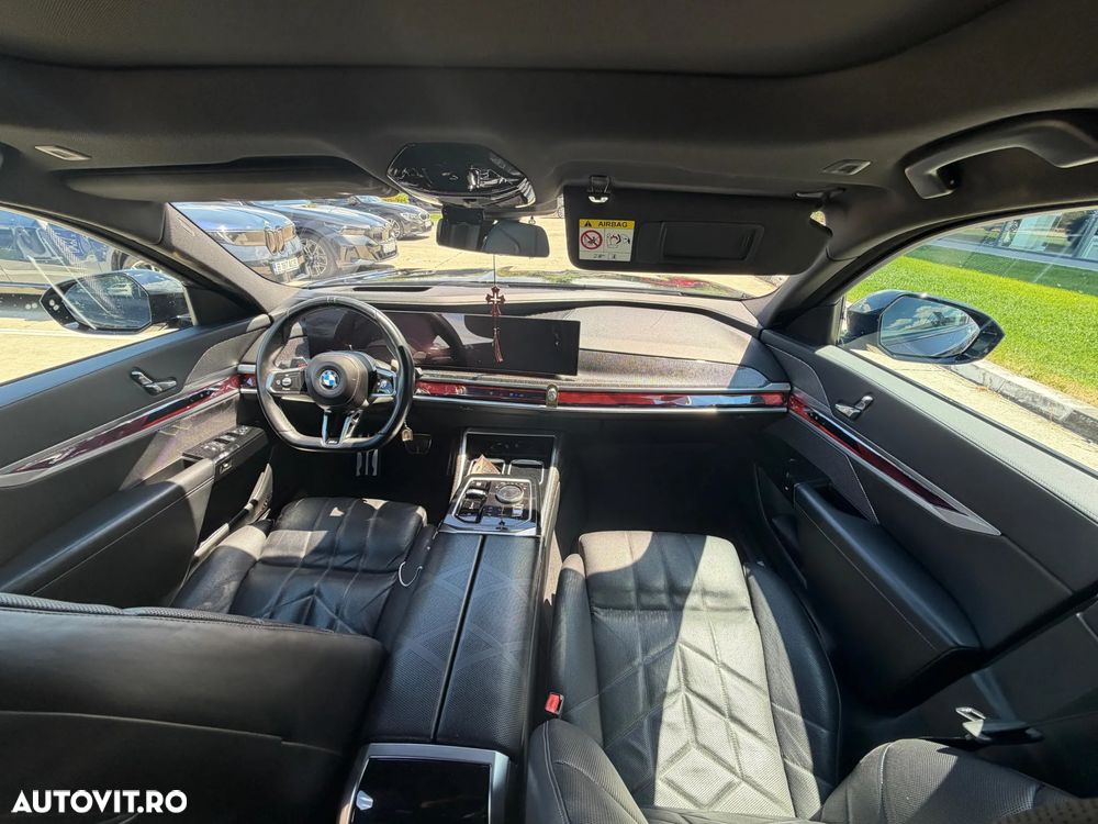 BMW 7 Series 2023 — imagine 7