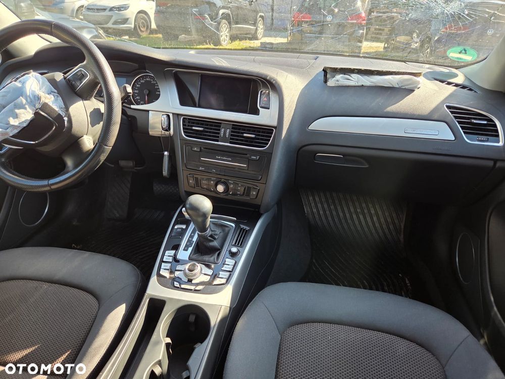 Audi A4 Allroad - 12