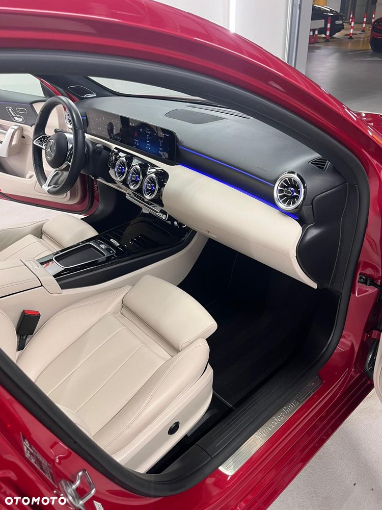 Mercedes-Benz Klasa A 220 4-Matic Progressive 7G-DCT - 11