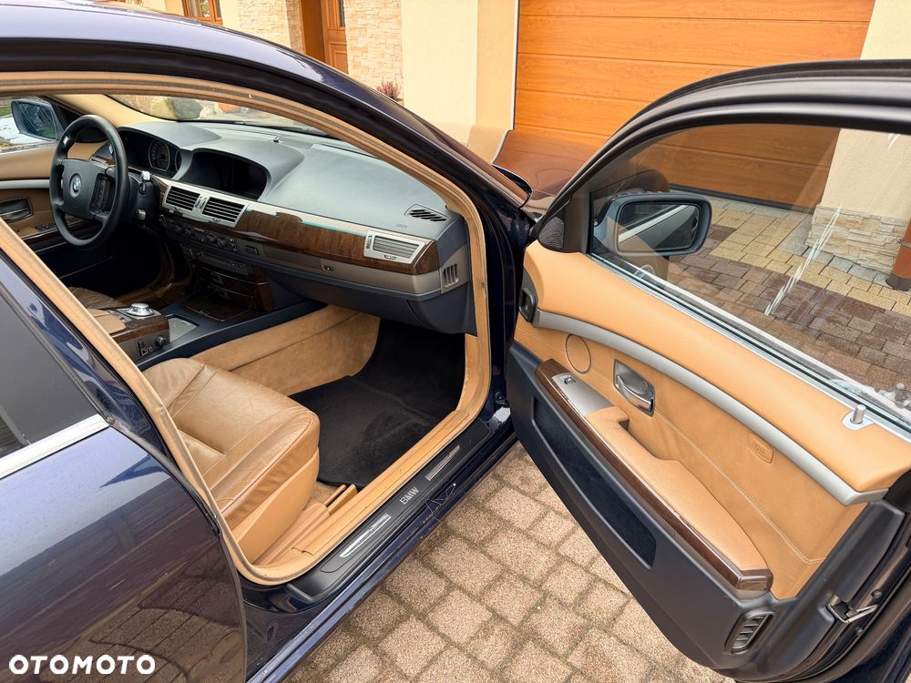 BMW Seria 7 - 24