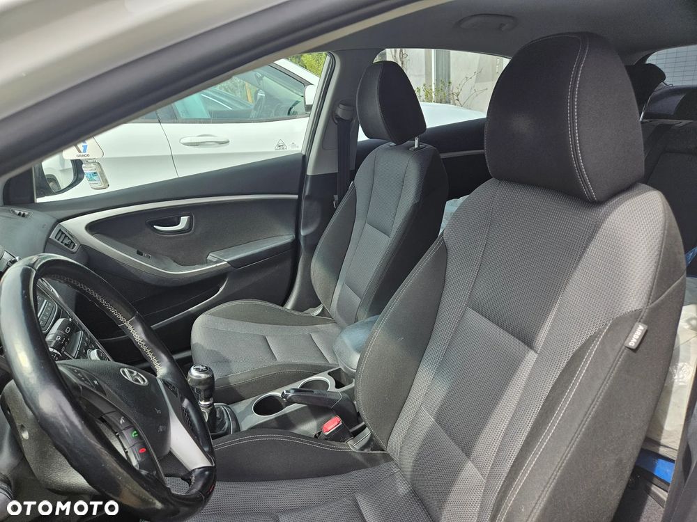 Hyundai i30 1.4 Classic + - 9