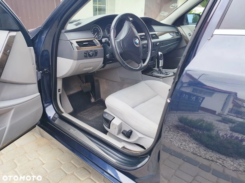 BMW Seria 5 2005 photo 5