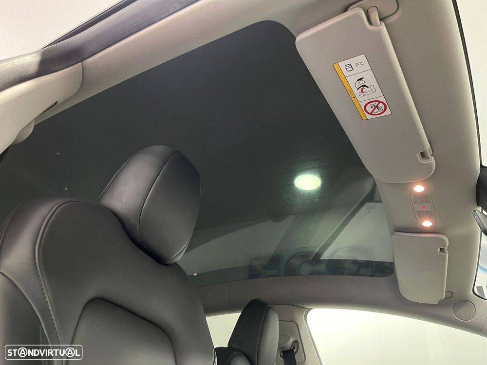 Tesla Model Y Performance Dual Motor AWD - 51