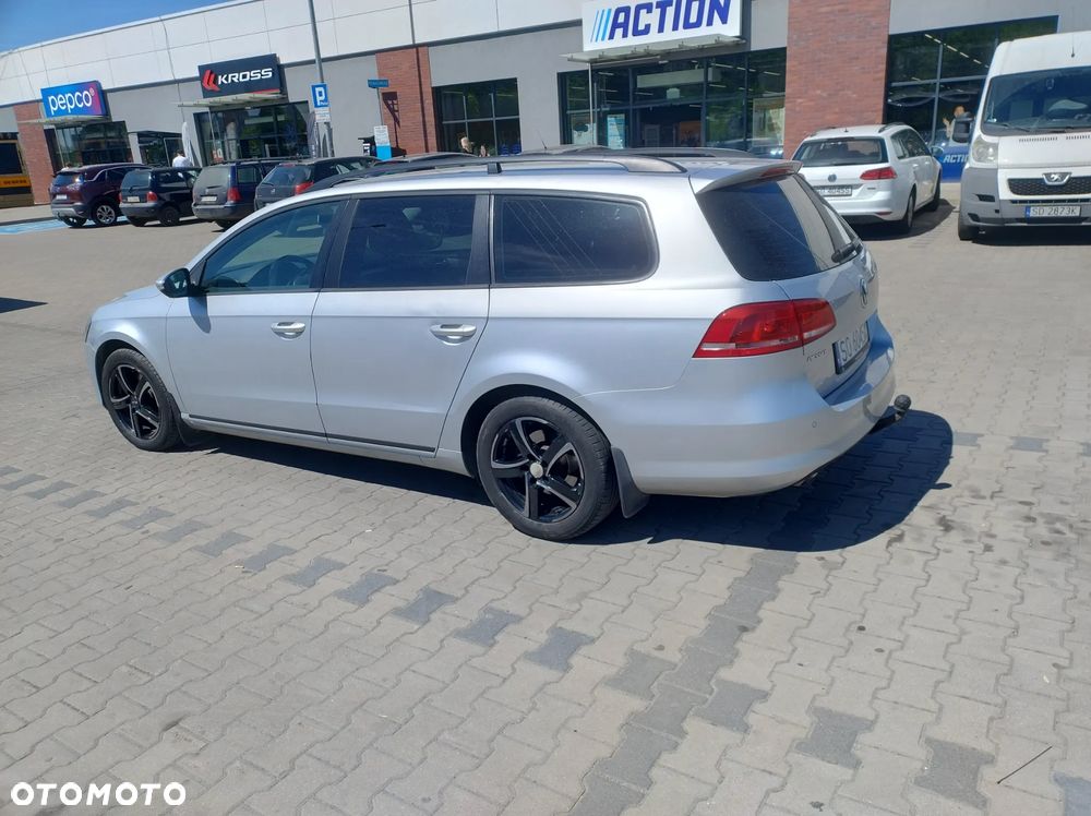 Volkswagen Passat 1.6 TDI Trendline - 3