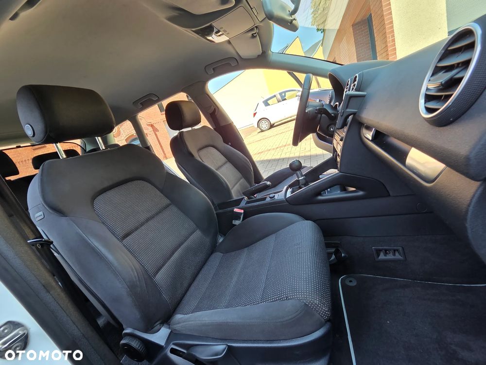 Audi A3 Sportback 1.9 TDI DPF Ambiente - 35