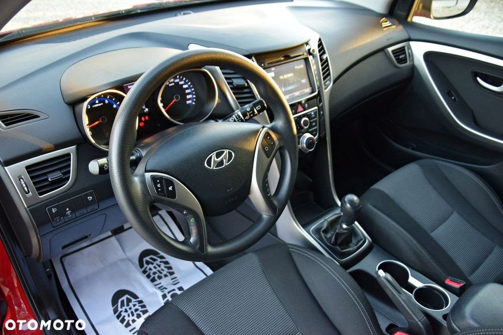 Hyundai i30 1.4 BlueDrive Run - 28