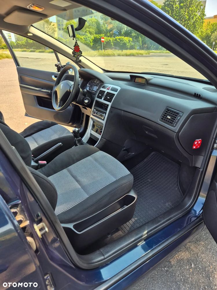 Peugeot 307 1.6 HDI Trendy - 15