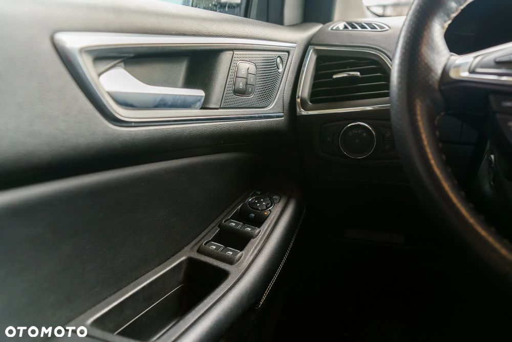 Ford Edge - 19