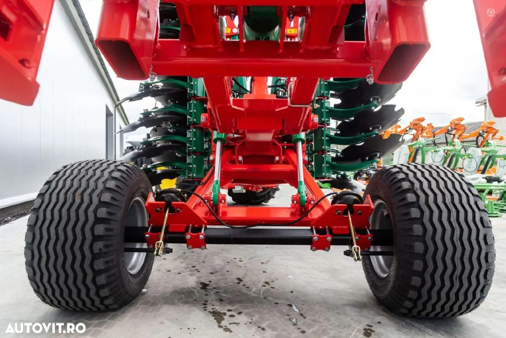 Agro-Masz BTC 50H terradisc greu tractat, cu tavalug inelar si nivelator - 26
