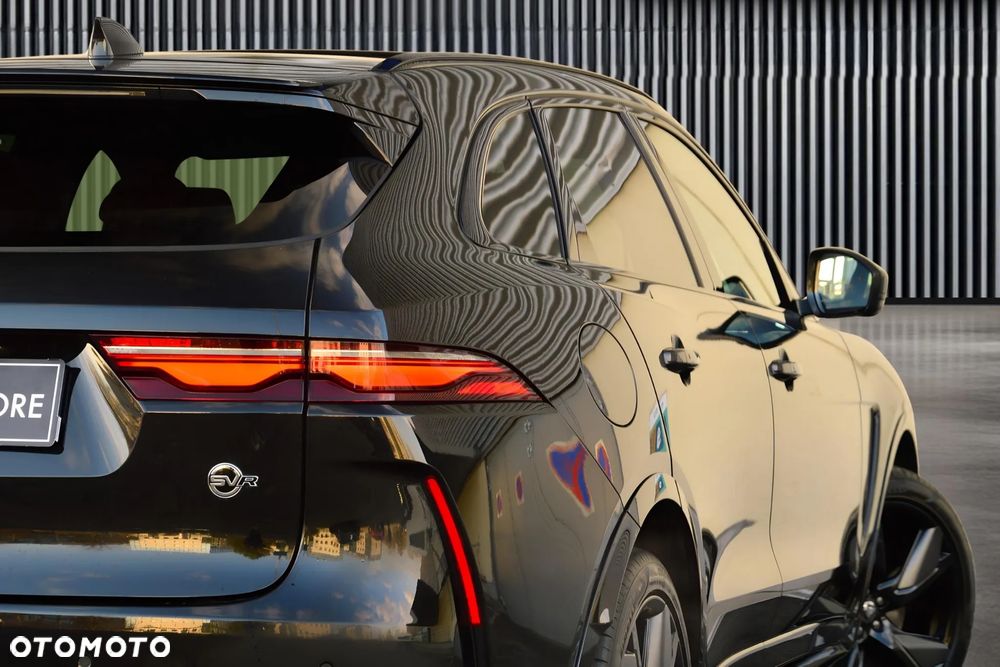 Jaguar F-Pace - 11