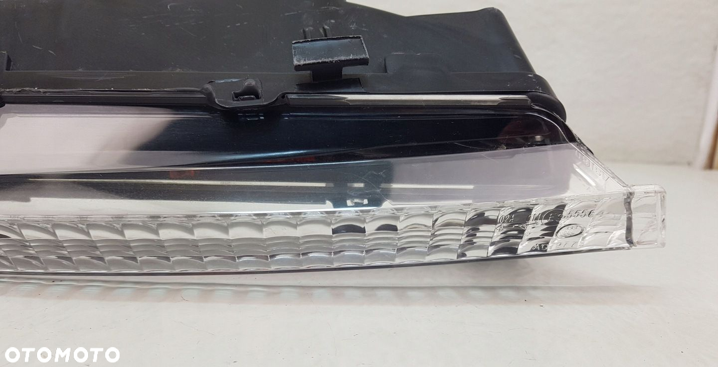 AUDI Q7 4L KIERUNKOWSKAZ PRAWY LAMPA PRAWA ORYG - 4