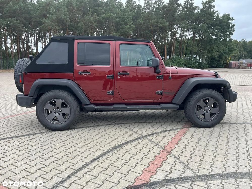 Jeep Wrangler Unlimited 3.8 Sport - 5
