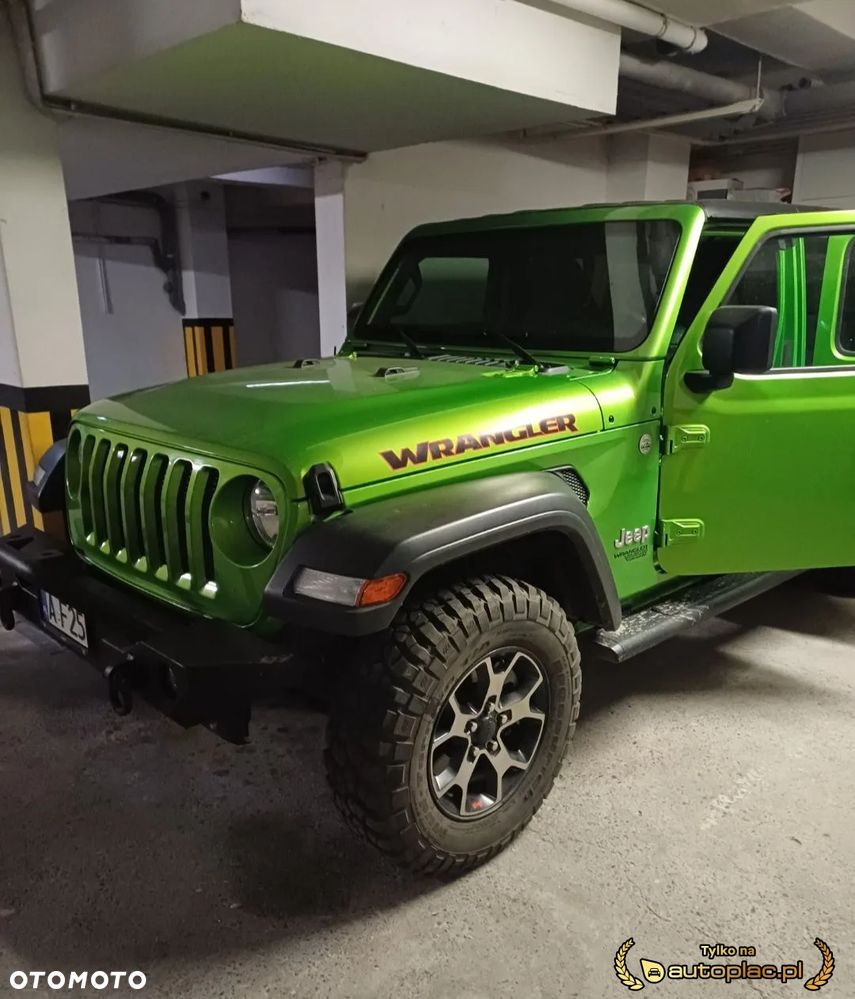 Jeep Wrangler - 11