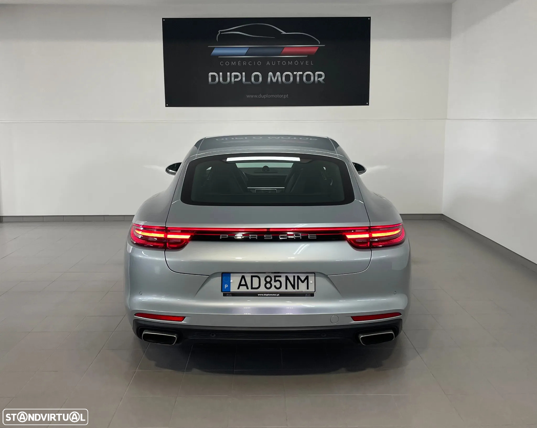 Porsche Panamera 4 E-Hybrid - 8