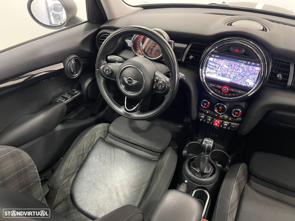 MINI 5 Portas One D - 22