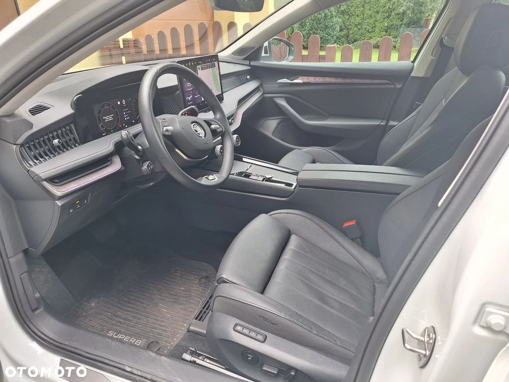 Skoda Superb 1.5 TSI DSG L&K - 10